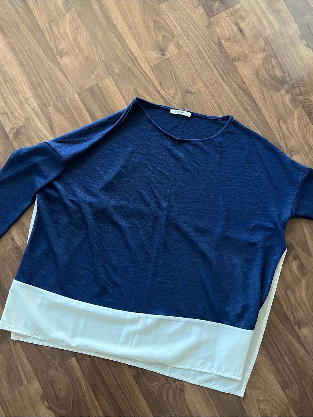 Zara Navy Top (never worn)